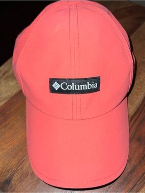 Columbia Creat Valley Rail Cap Orange NWOT
